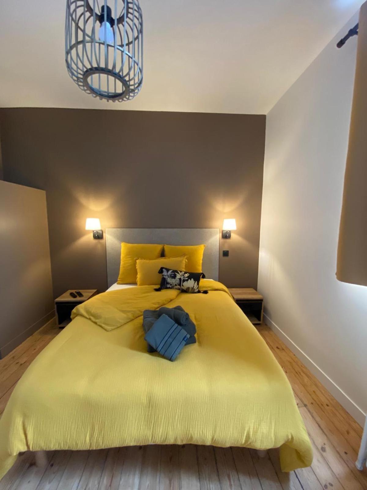 Hotel La Hacienda Rosita Saint-Jouan-des-Guérets Esterno foto